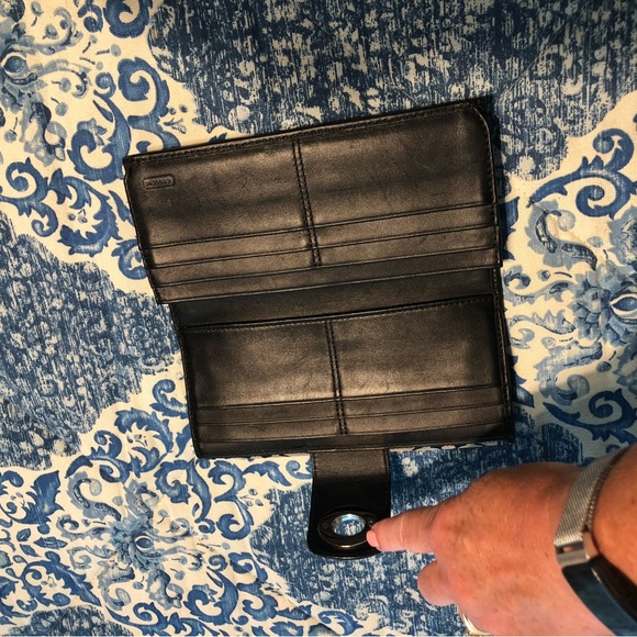Black Coach Signature Wallet - Picture 8 of 8